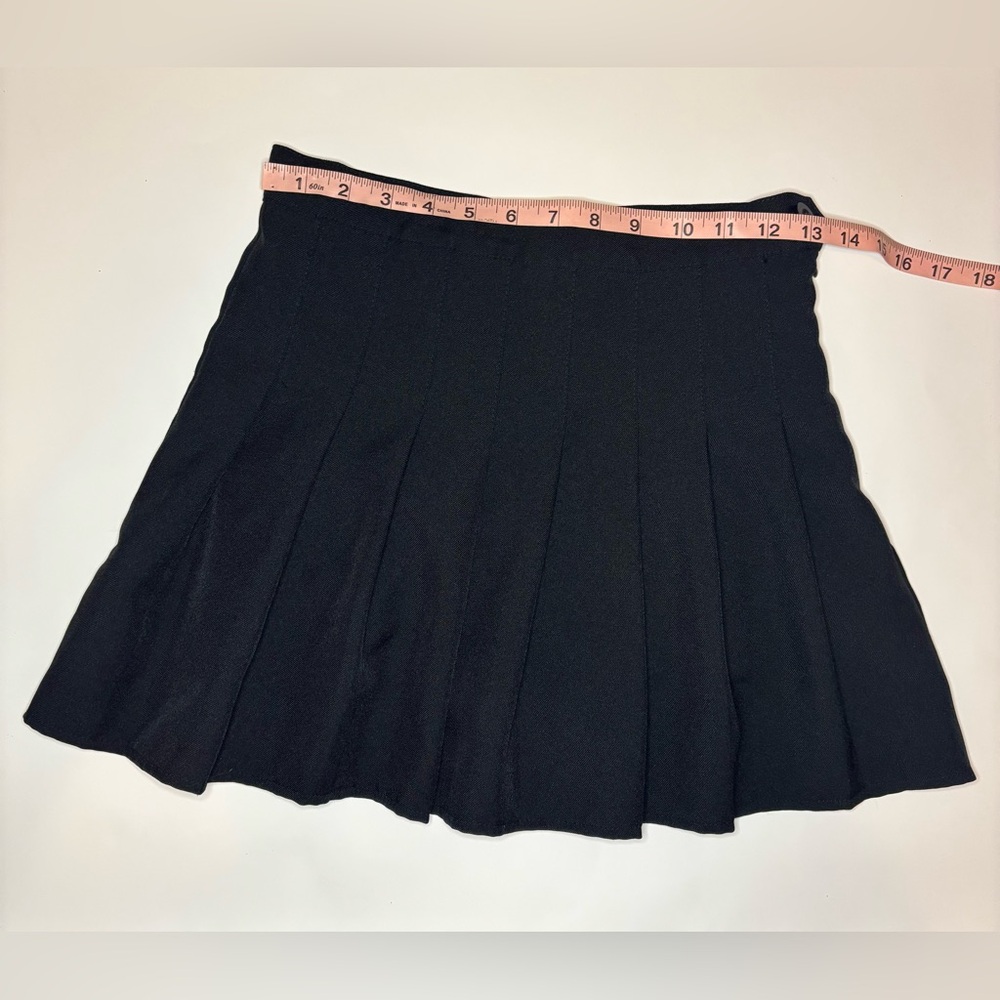 Fashion & Dyt Pleated Skirt with Built-in Shorts Black Size Medium - Picture 2 of 7